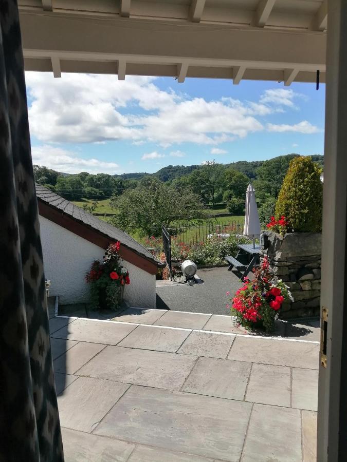 The Brown Horse Inn Winster  외부 사진